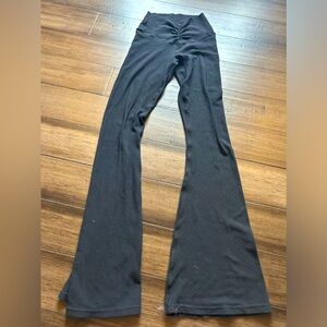 Aerie medium high rise flare leggings